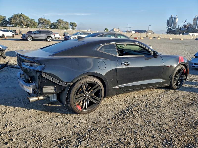 Photo 3 from auction – 2018 CHEVROLET CAMARO LT with VIN 1G1FD1RS3J0139171