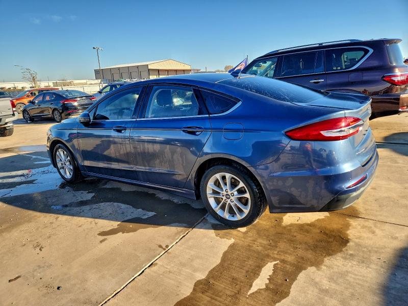 Photo 2 from auction – 2019 FORD FUSION with VIN 3FA6P0HD6KR148255