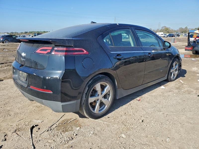 Photo 3 from auction – 2013 CHEVROLET VOLT with VIN 1G1RH6E46DU137403