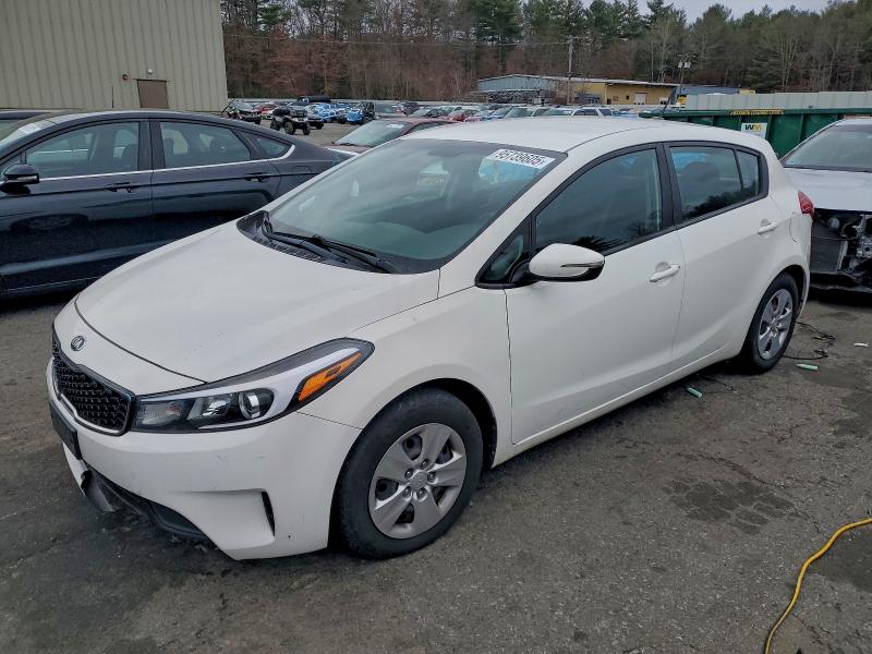 KIA FORTE 2018 مع رقم تعريف المركبة KNAFK5A88J5774116 - صورة من المزاد