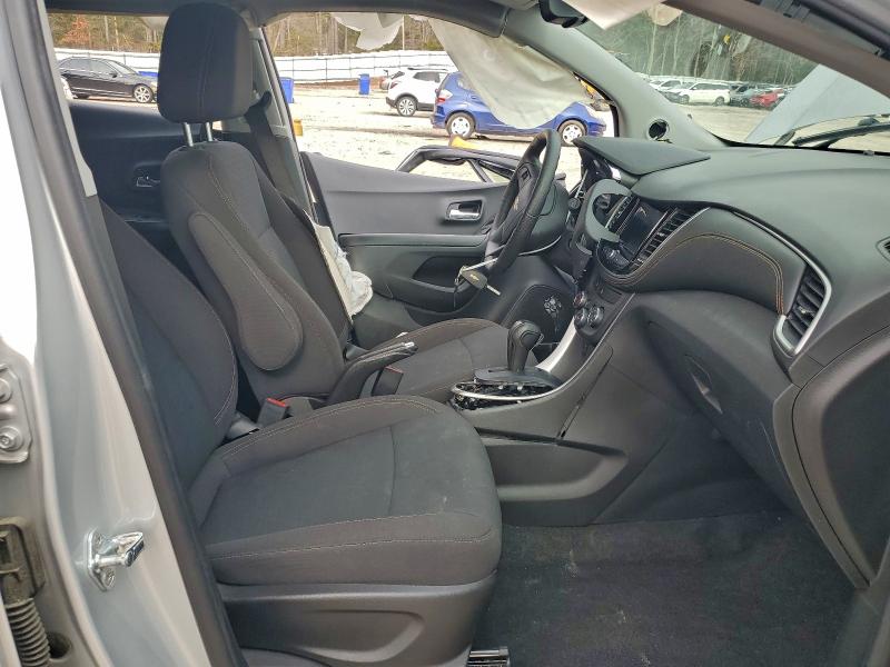 Photo 7 from auction – 2022 CHEVROLET TRAX LS with VIN KL7CJKSM1NB544991