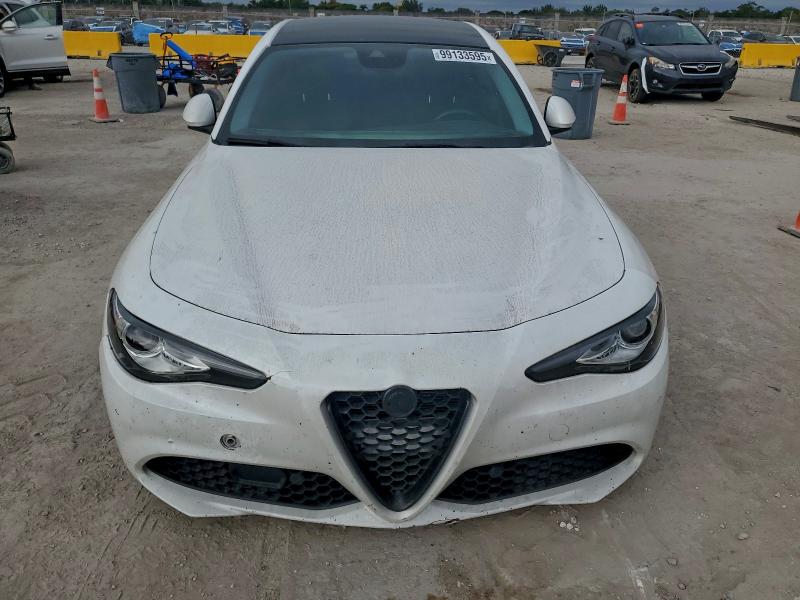 Photo 5 from auction – 2018 ALFA ROMEO GIULIA TI with VIN ZARFAECN8J7593343