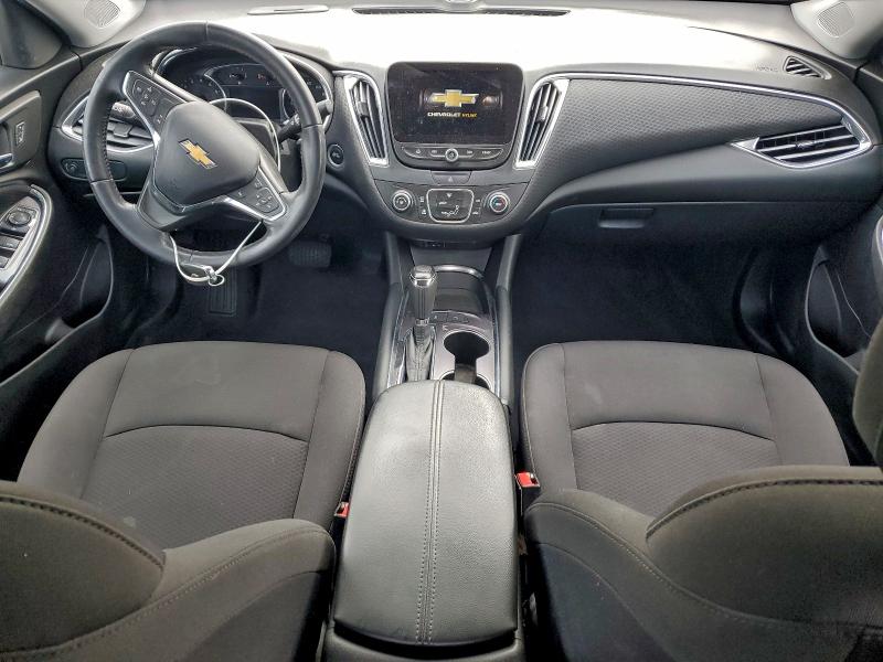 Photo 8 from auction – 2018 CHEVROLET MALIBU LT with VIN 1G1ZD5ST3JF268189