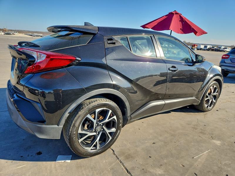 Photo 3 from auction – 2018 TOYOTA C-HR with VIN NMTKHMBX7JR031391
