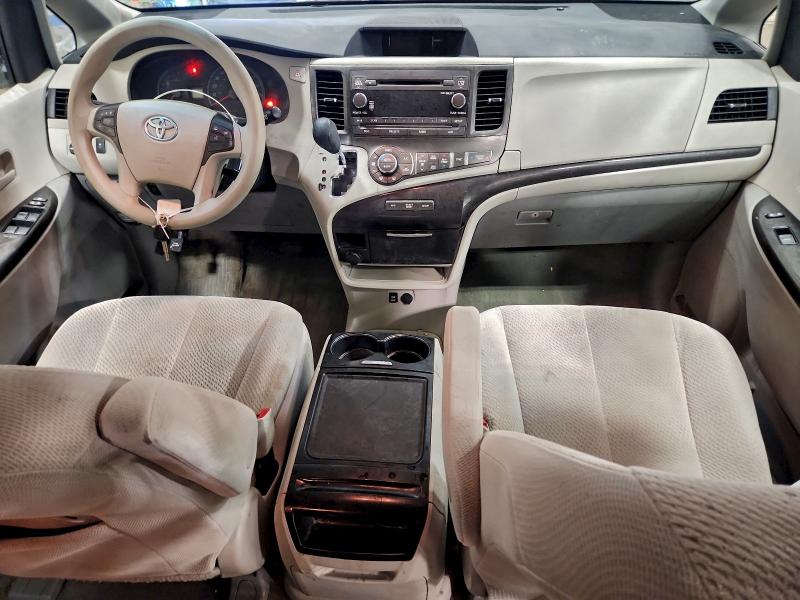 Photo 8 from auction – 2014 TOYOTA SIENNA LE with VIN 5TDKK3DCXES415226