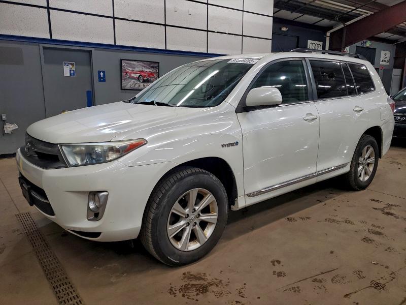 TOYOTA HIGHLANDER 2011 with VIN JTEBC3EH1B2000687 - Photo from auction