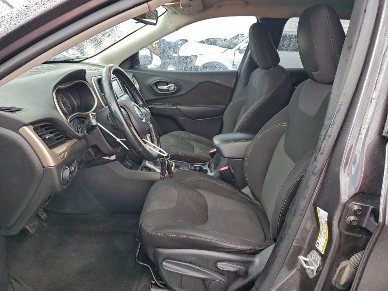 Photo 7 from auction – 2015 JEEP CHEROKEE L with VIN 1C4PJLCB1FW682967