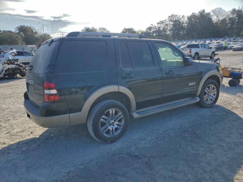 Photo 3 from auction – 2006 FORD EXPLORER E with VIN 1FMEU64E36UB21346