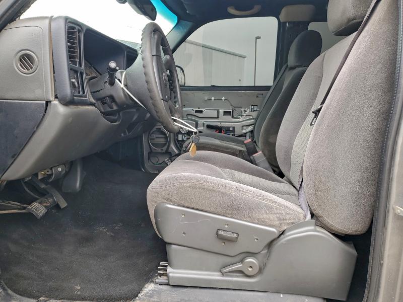 Photo 7 from auction – 2006 CHEVROLET SILVERADO with VIN 1GCEC19V96Z183355