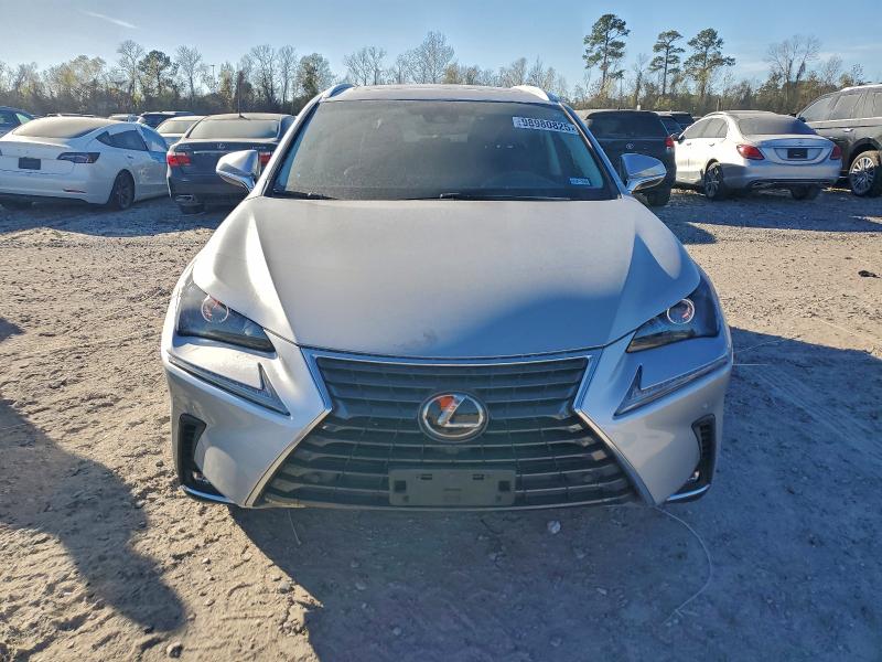 Photo 5 from auction – 2018 LEXUS NX 300 BAS with VIN JTJYARBZ2J2091405