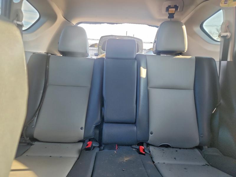 Photo 10 from auction – 2014 TOYOTA RAV4 LIMIT with VIN 2T3DFREV1EW197420