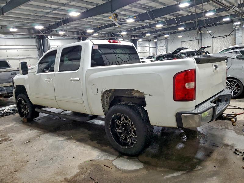 Photo 2 from auction – 2011 CHEVROLET SILVERADO with VIN 1GCPKSE36BF175764