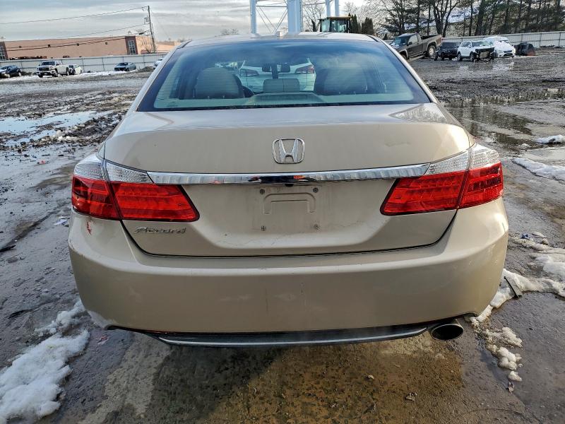 Photo 6 from auction – 2013 HONDA ACCORD with VIN 1HGCR2F89DA119100