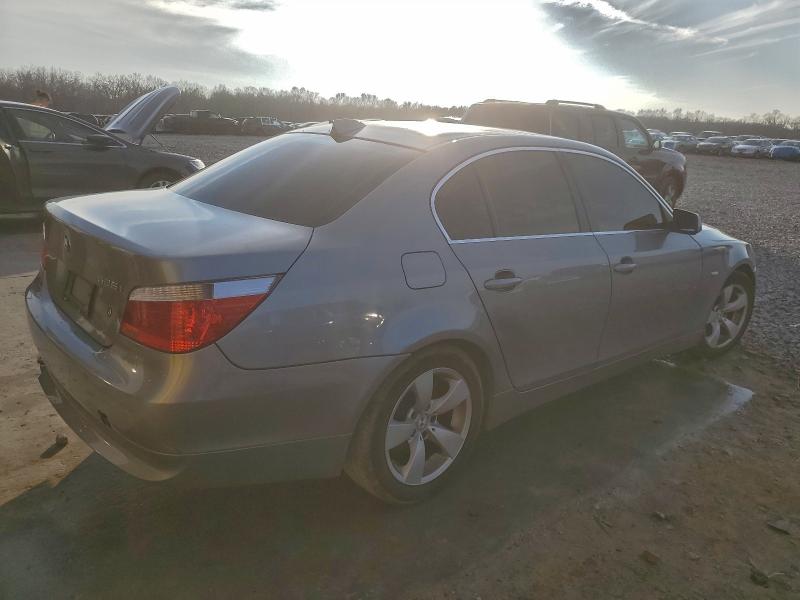Photo 3 from auction – 2007 BMW 525 I with VIN WBANE53557CY05381