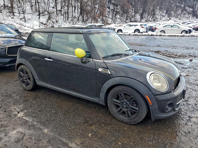 Photo 4 from auction – 2013 MINI COOPER with VIN WMWSU3C51DT689571