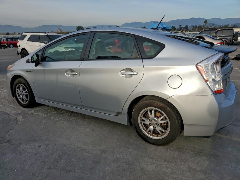 Photo 2 from auction – 2011 TOYOTA PRIUS with VIN JTDKN3DU0B5316108