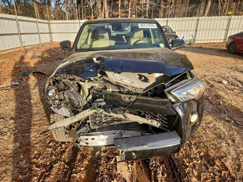 Photo 5 from auction – 2020 TOYOTA 4RUNNER SR with VIN JTEZU5JR0L5218528