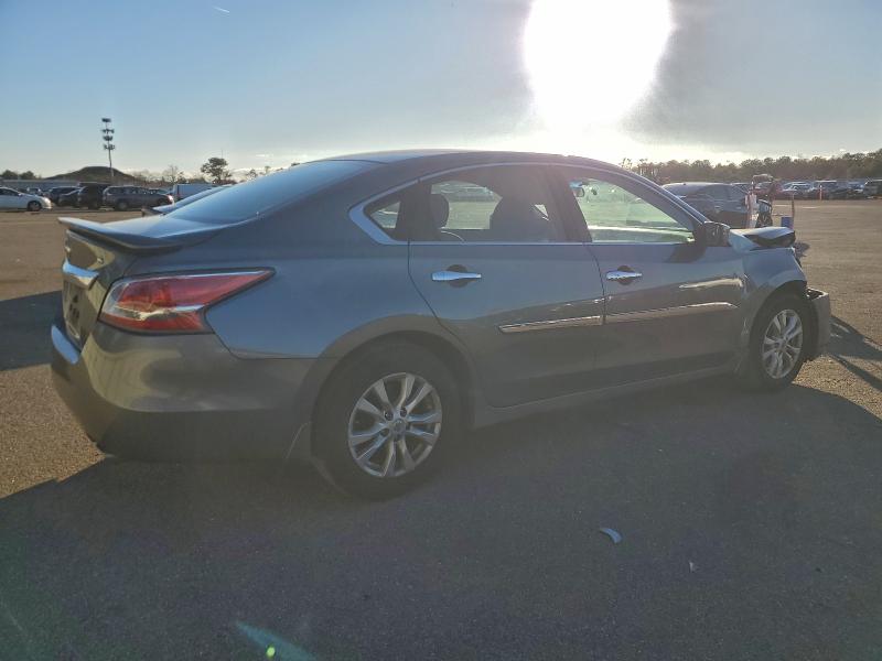 Photo 3 from auction – 2015 NISSAN ALTIMA 2.5 with VIN 1N4AL3AP1FC110027
