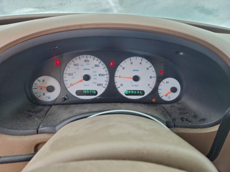 Photo 9 from auction – 2002 DODGE GRAND CARA with VIN 2B4GP44342R580932