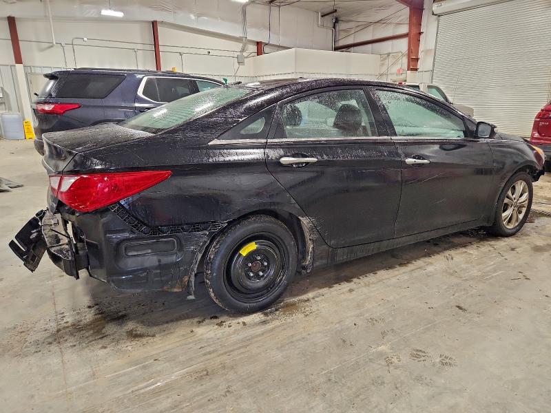 Photo 3 from auction – 2012 HYUNDAI SONATA SE with VIN 5NPEC4AC0CH374869