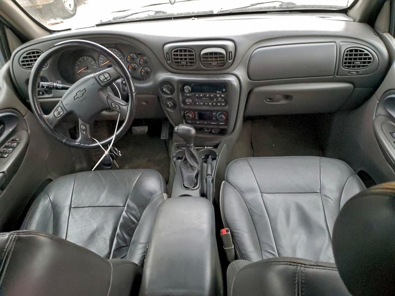 Photo 8 from auction – 2002 CHEVROLET TRAILBLAZE with VIN 1GNDT13S722192401
