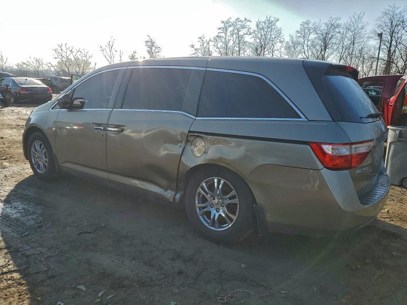 Photo 2 from auction – 2011 HONDA ODYSSEY with VIN 5FNRL5H68BB098722