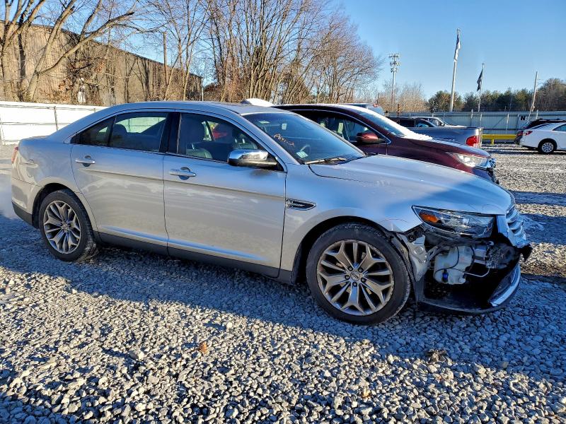 Photo 4 from auction – 2019 FORD TAURUS LIM with VIN 1FAHP2F85KG111490