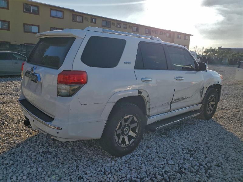 Photo 3 from auction – 2010 TOYOTA 4RUNNER SR with VIN JTEZU5JR1A5002460
