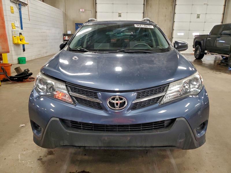 Photo 5 from auction – 2013 TOYOTA RAV4 LE with VIN JTMZFREV5DD011024