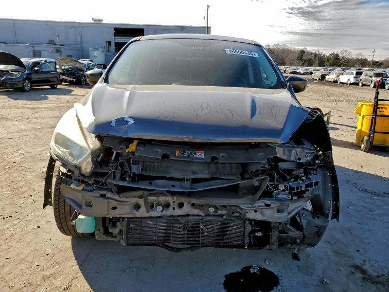 Photo 5 from auction – 2017 FORD ESCAPE SE with VIN 1FMCU9GD1HUD47447