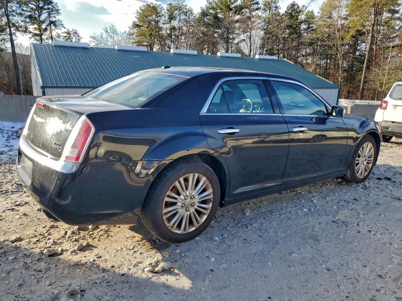 Фото 3 с аукциона – 2012 CHRYSLER 300C LUXUR с VIN 2C3CCAST7CH275158