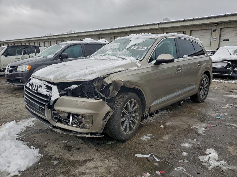 AUDI Q7 PRESTIG 2017 with VIN WA1VAAF73HD013322 - Photo from auction