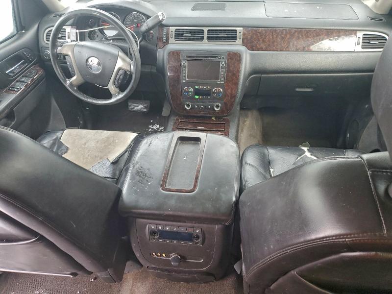 Photo 8 from auction – 2011 GMC YUKON XL with VIN 1GKS2MEF5BR247735