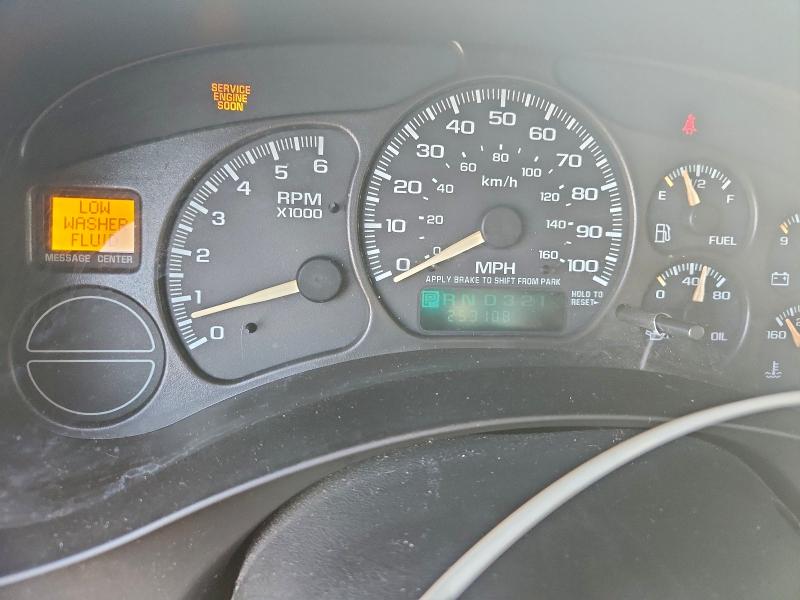 Photo 9 from auction – 2001 CHEVROLET SILVERADO with VIN 2GCEC19V111377007