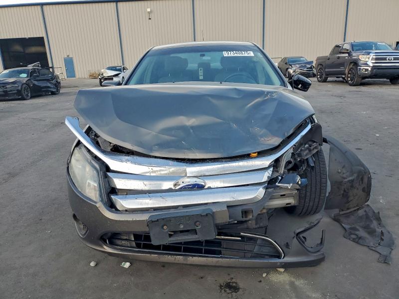 Photo 5 from auction – 2011 FORD FUSION SE with VIN 3FAHP0HA9BR284152