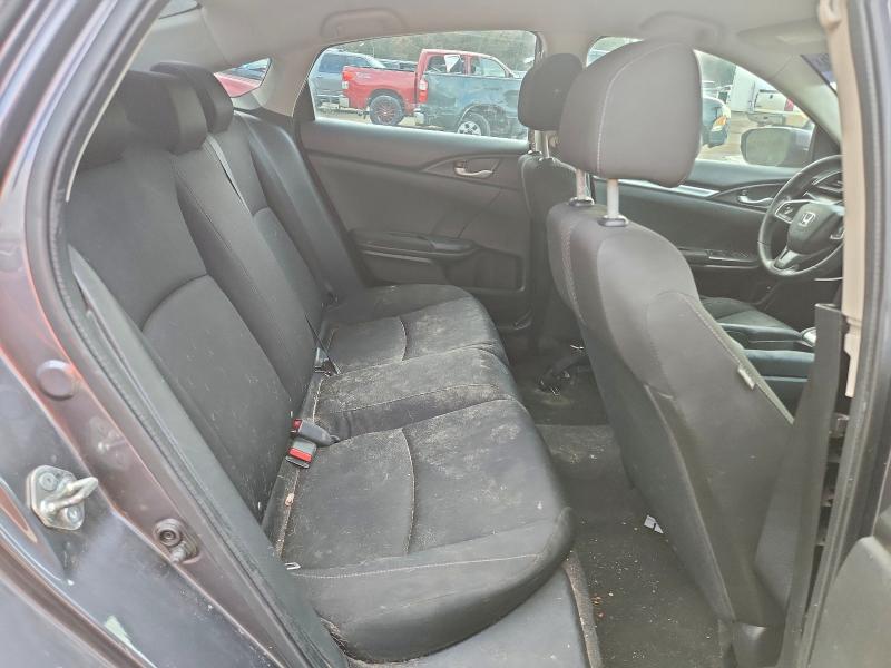 Photo 10 from auction – 2018 HONDA CIVIC LX with VIN 19XFC2F59JE031871