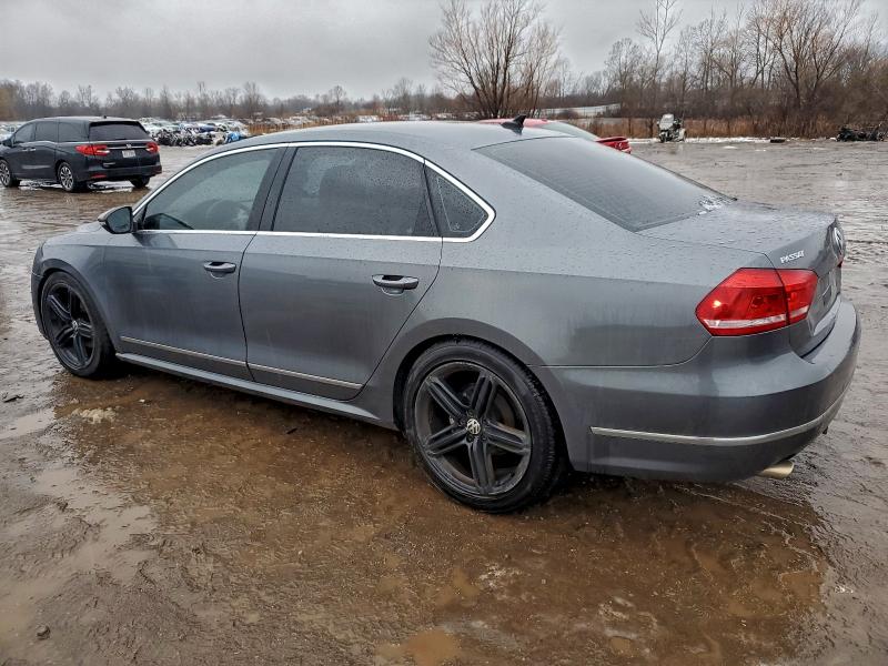 Photo 2 from auction – 2012 VOLKSWAGEN PASSAT SEL with VIN 1VWCH7A38CC037207