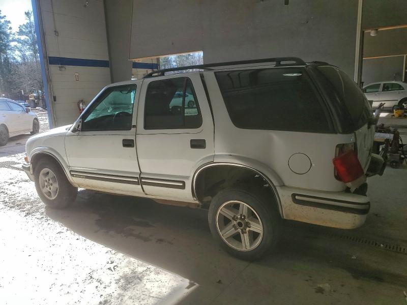 Photo 2 from auction – 1998 CHEVROLET BLAZER with VIN 1GNDT13W6W2115205