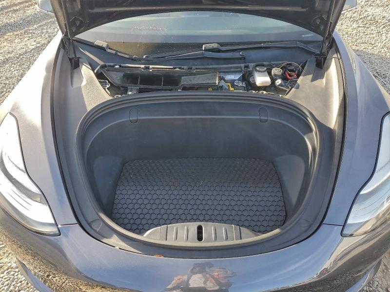 Photo 11 from auction – 2018 TESLA MODEL 3 with VIN 5YJ3E1EA8JF162984
