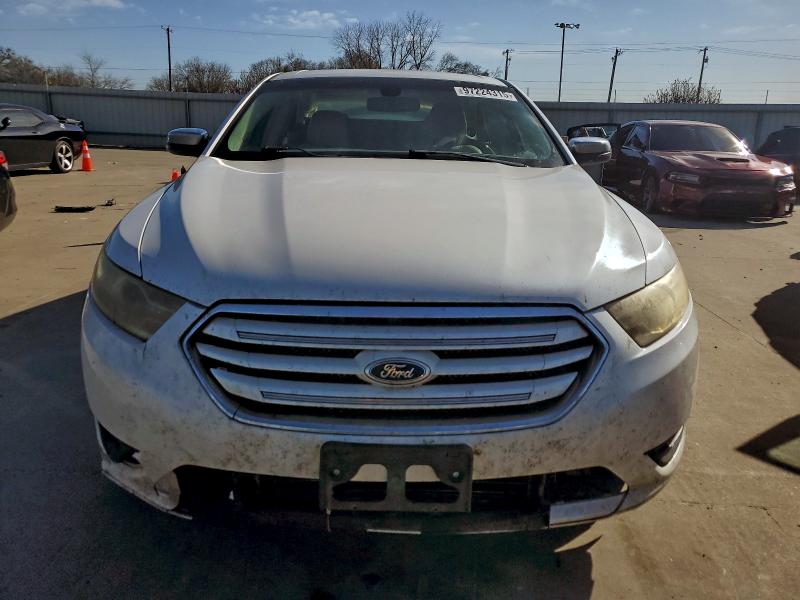 Photo 5 from auction – 2014 FORD TAURUS with VIN 1FAHP2F8XEG123915