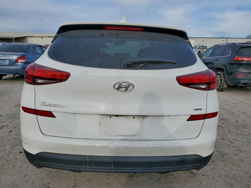 Photo 6 from auction – 2020 HYUNDAI TUCSON SE with VIN KM8J2CA43LU256952