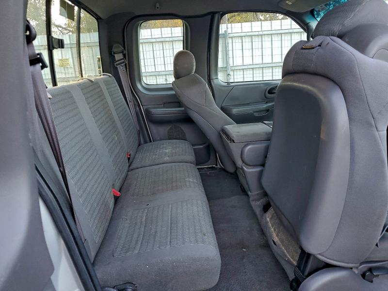Photo 10 from auction – 2001 FORD F150 with VIN 1FTZX17201NA90237
