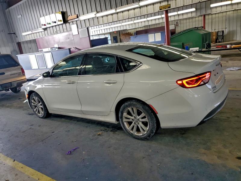 Photo 2 from auction – 2015 CHRYSLER 200 LIMITE with VIN 1C3CCCAB4FN548167