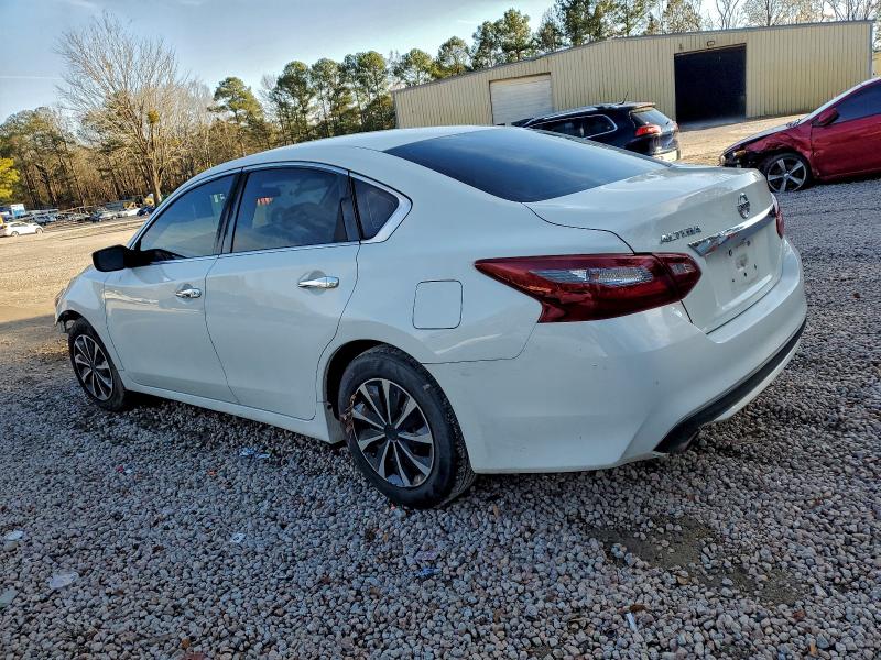 Photo 2 from auction – 2018 NISSAN ALTIMA 2.5 with VIN 1N4AL3AP0JC196312