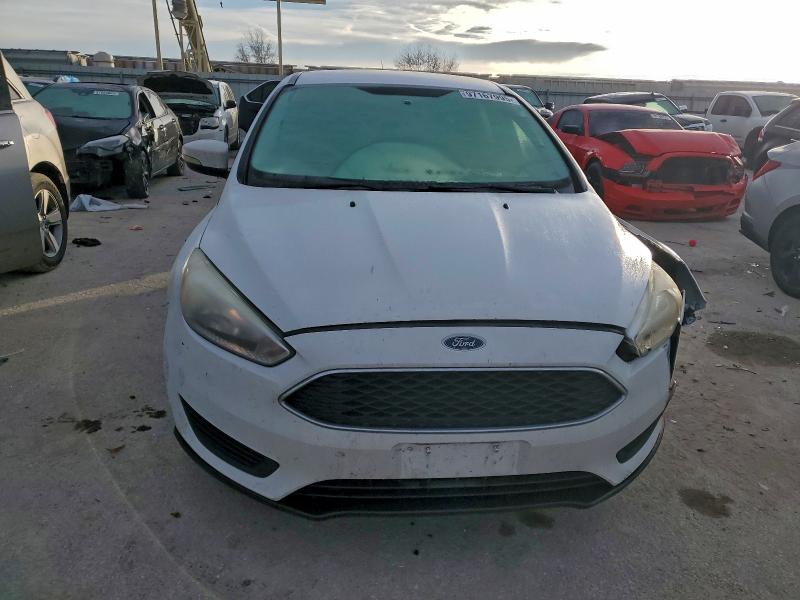 Photo 5 from auction – 2016 FORD FOCUS SE with VIN 1FADP3F27GL364874