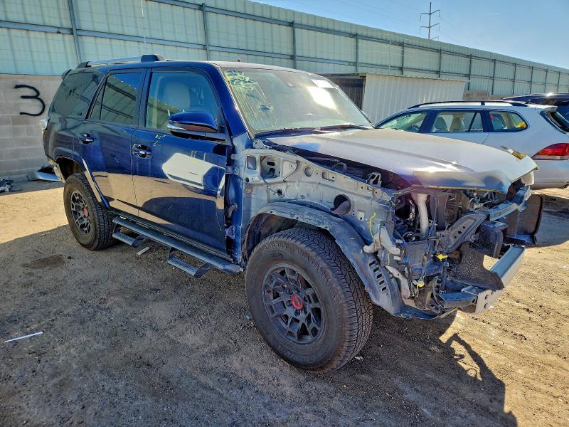 Photo 4 from auction – 2022 TOYOTA 4RUNNER SR with VIN JTENU5JRXN6050750