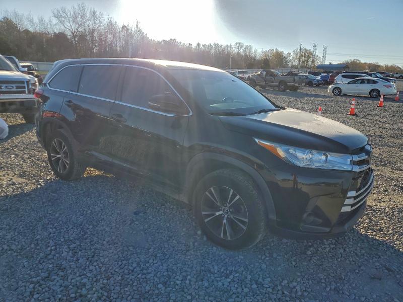 Photo 4 from auction – 2019 TOYOTA HIGHLANDER with VIN 5TDZARFH3KS054835