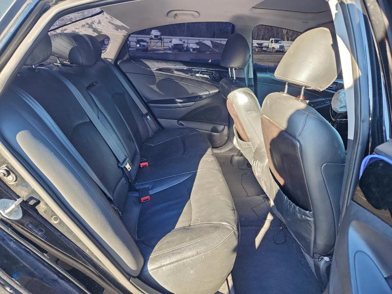 Photo 10 from auction – 2011 HYUNDAI SONATA SE with VIN 5NPEC4AB4BH308377