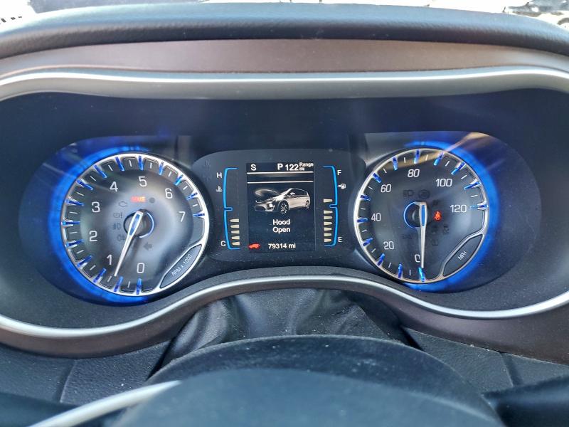 Photo 9 from auction – 2017 CHRYSLER PACIFICA T with VIN 2C4RC1BG7HR704941