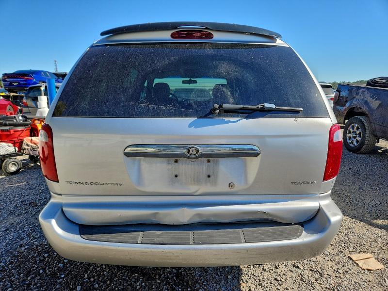 Photo 6 from auction – 2004 CHRYSLER TOWN & COU with VIN 2C4GP54L04R528211